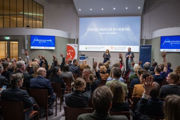 Konferensmoderering